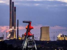 Sicherung der Energieversorgung: Merz hinterfragt Kohleausstieg - die Grünen schäumen