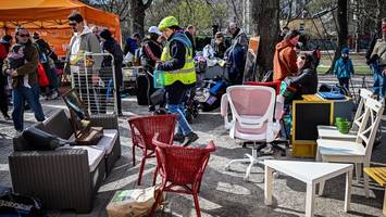 Lampe gegen Pfanne: So lief der erste Tauschmarkt an der Schloßstraße