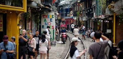 Vietnam, Hanoi: Weltberühmte »Train Street« lockt trotz Sicherheitsrisiko