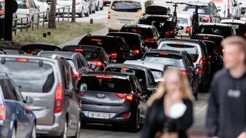 verkehr in hamburg: das sind die zehn größten staufallen am morgen und am abend
