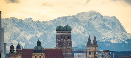 „da kam eine japanerin rein – sie dachte, sie sei in monaco“: was touristen in münchen suchen und lieben