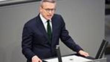 Neue Arbeitswelt: Wildberger: KI ersetzt Programmierer und Callcenter-Agenten