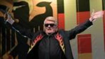Solidaritätskonzert: Viel Schwarz-Rot-Gold: Heino nach Hymnen-Streit bejubelt