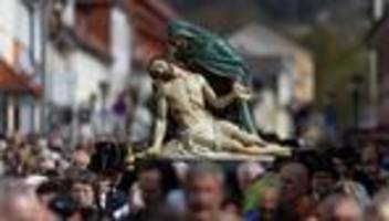 start in die karwoche: prozession, gottesdienste, abendmahl - die woche vor ostern