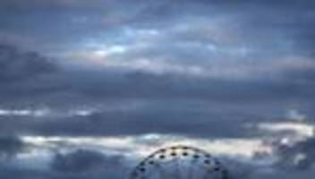 Unterallgäu: Hubschrauber-Einsatz nach Arbeitsunfall in Vergnügungspark