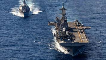 „USS Tripoli“: Trumps Riesen-Amphibie erreicht Kriegsregion