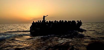 Offenbar 22 Migranten bei Irrfahrt auf dem Mittelmeer gestorben