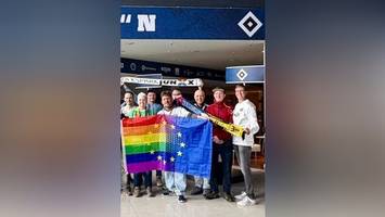 Besonderes HSV-Fantreffen im Volksparkstadion – Felix Nmecha unter Beobachtung