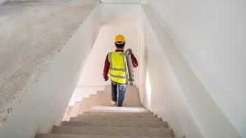 Ökonom verrät: „die reichen der zukunft” sind menschen, die mit den händen arbeiten