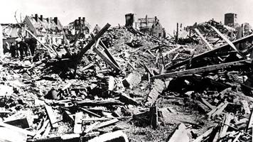 2500 Helgoländer blickten am 18. April 1947 um 13 Uhr bange aufs Meer