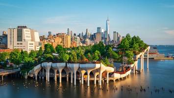 WM 2026: Deutsches Fußball-Haus in New York: Begegnung im bunten Herzen