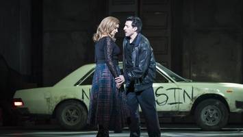 Staatsoper: Verdi zwischen Medienmacht und Maskenspielen