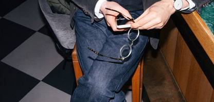 Einsamkeit: Warum KI keine echte Freundschaft ersetzen kann - Kolumne