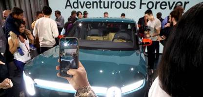 volkswagen und sein milliardenrisiko rivian: wolfsburg zahlt, kalifornien verdient