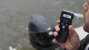 A23: Volltrunkener Fahrer (19) brettert mit Hyundai über die Autobahn