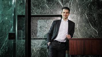 der hass, der sich durch das netz und die gesellschaft frisst