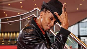 Der „Moonwalk“ bleibt ein Renner in Hamburg: Michael Jackson Musical verlängert