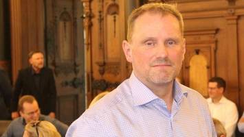 nur noch zu dritt: harburger afd-fraktion dezimiert sich weiter