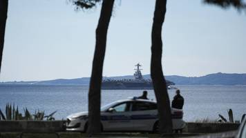 beschädigter flugzeugträger uss gerald r. ford wurde nach kroatien verlegt, weil usa auf kreta wohl demos befürchteten