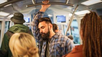 schlafmangel bekämpfen, ohne zu schlafen: stanford-hirnforscher andrew huberman schwört auf 20-minuten „non-sleep deep rest“