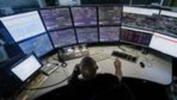 Deutsche Bahn: Bahn stellt tausende neue Mitarbeiter in Stellwerken ein