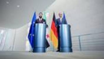 Geflüchtete aus Syrien: Merz zufolge kam 80-Prozent-Rückkehr-Ziel kam von Syriens Präsident