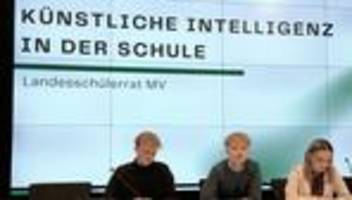 KI in der Schule: Schüler wollen besser auf Leben mit KI vorbereitet werden