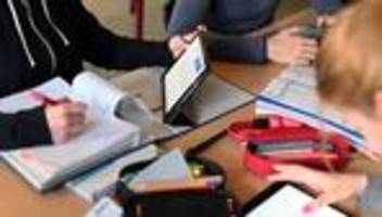 Schulen: Saarland plant einheitliche Medienausleihe ab Klasse 5