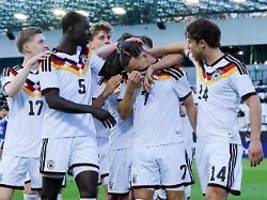 Oma ist verstorben: El Mala weint nach emotionalem Traumtor für DFB-Junioren