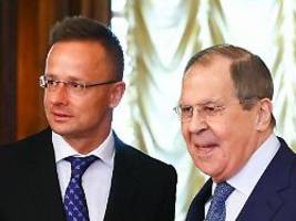 telefonat aufgedeckt: ungarns außenminister bot russischem amtskollegen lawrow hilfe an