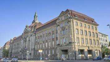 berlin startet experiment an einem gericht – was sich jetzt für kläger ändert