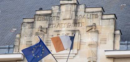 frankreich: bürgermeister holen nach kommunalwahlen eu-flaggen ein