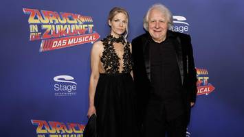 Diese Stimme beim Musical „Zurück in die Zukunft“: Das ist doch ... Genau!