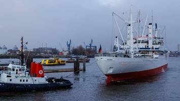 „cap san diego“ ist zurück im hafen – frisch vom „tÜv“ und fahrtüchtig