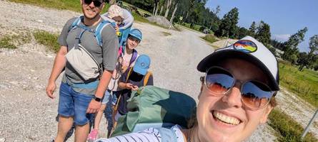 Drei Kinder trotz Endometriose: Diese Frau will anderen Betroffenen Mut machen