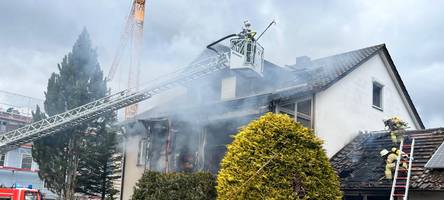 „als wir ankamen, konnten wir schon nicht mehr ins haus“: 85-jähriger stirbt bei brand in meitingen