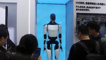 musk will ki-revolution: us-milliadär warnt vor der roboter-steuer