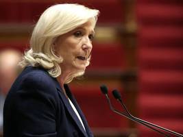 Frankreich: Ein Jahr vor der Wahl: Spielt Le Pen wieder mit dem Frexit?