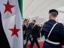 syrischer geflüchteter bei al-sharaas besuch in berlin: „ich verspürte etwas, das der verlorenen geglaubten würde ähnelte“