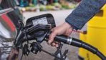 Auswirkungen des Irankriegs: Spritkosten nach Einführung neuer Tankstellenregel gestiegen