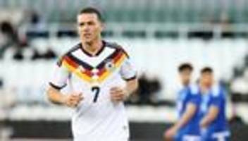 EM-Qualifikation der U21: El Mala widmet Tor der toten Oma - Ganze Kindheit bei ihr