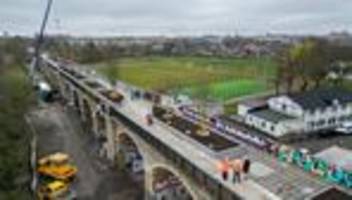 Freizeit: 50 Bäume für alten Eisenbahnviadukt in Leipzig