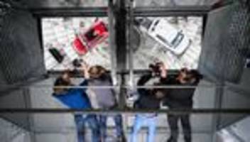 konjunktur in deutschland: institute senken wachstumsprognose um mehr als die hälfte