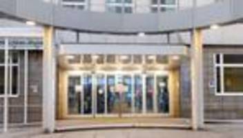 Landgericht Frankfurt: Nach Sturz aus 22. Stock: Mordprozess gegen Ehemann begonnen