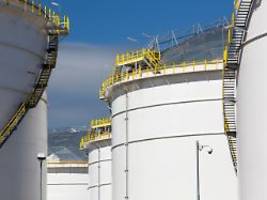 Letzter Tanker vom Golf erwartet: Trotz zu erwartender Knappheit exportiert Deutschland plötzlich seinen Diesel