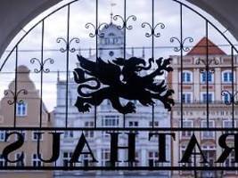 rekordminus trotz mehreinnahmen: kommunen fehlen mehr als 31 milliarden euro