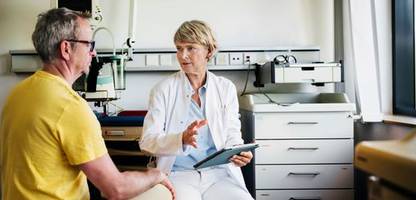 krankschreibungen: experten plädieren für stufenweises modell im job