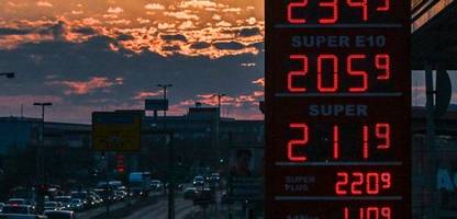 Spritpreise: Was die Maßnahmen der Regierung für Autofahrer bedeuten