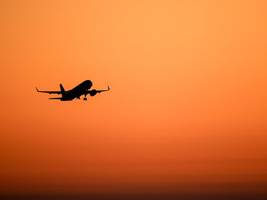 luftfahrt: die ticketsteuer sinkt, aber das fliegen bleibt teuer