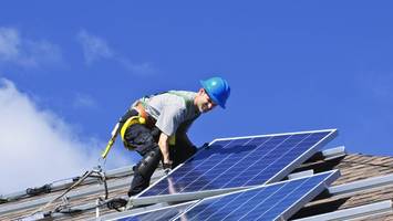 mittlerer verdienst gestiegen: bekommen sie mehr als die hälfte der deutschen?